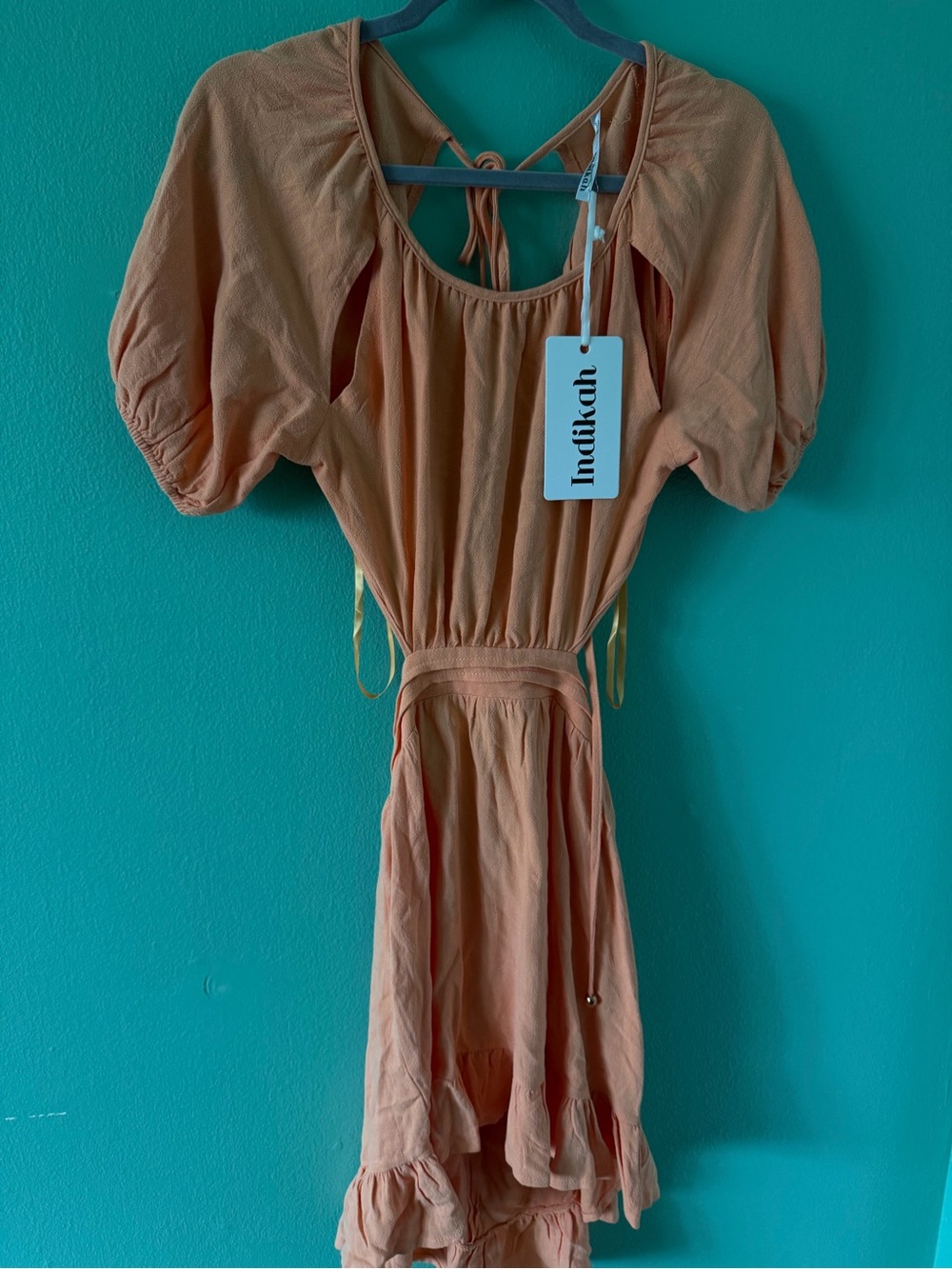Indikan Women’s Backless Puff-Sleeve Dress in Peach